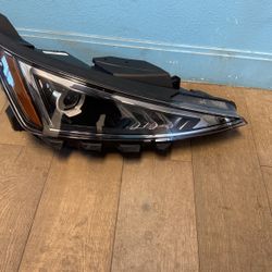 2019 2020 Hyundai Elantra Passenger RH Right Halogen USA Headlight 1