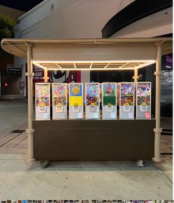🔥 COMMERCIAL VENDING KIOSKS FOR SALE – EQUIPMENT ONLY 🔥