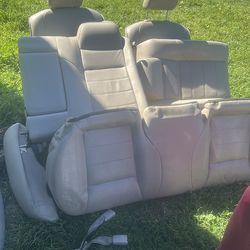 07 dodge charger seats