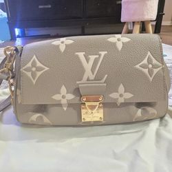 Louis Vuitton Favorite Bicolor Monogram Empreinte Leather RARE