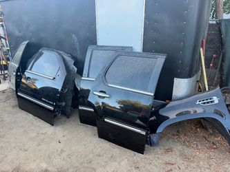 07-12 Escalade Cadillac parts 3rd gen