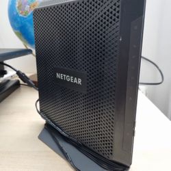 Netgear Nighthawk C7000v2  AC1900 WiFi Cable Modem Router