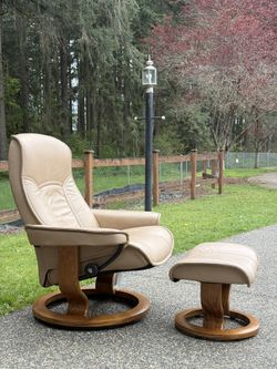 Ekornes Stressless  Chair And Ottoman 