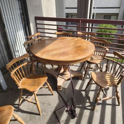 Ethan Allen Dining Room Table And 6 Stiff Back Chairs And 1 Rotating Chair