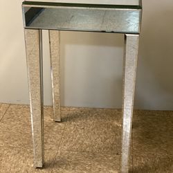Mirrored Glass Top End Table 