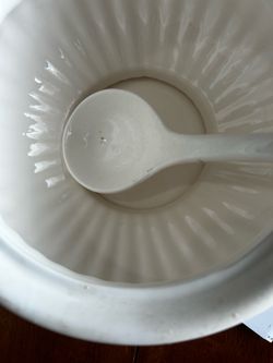 Soup tureen and pitcher