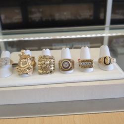 14k 10k Gold Ring Different Grams Different Size Different Prices If You Interested Please Ask Maribel Thank You 