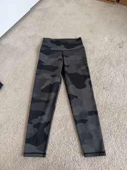 Aerie Women’s Grey Black Camo Print High-Waist Leggings Size Large
