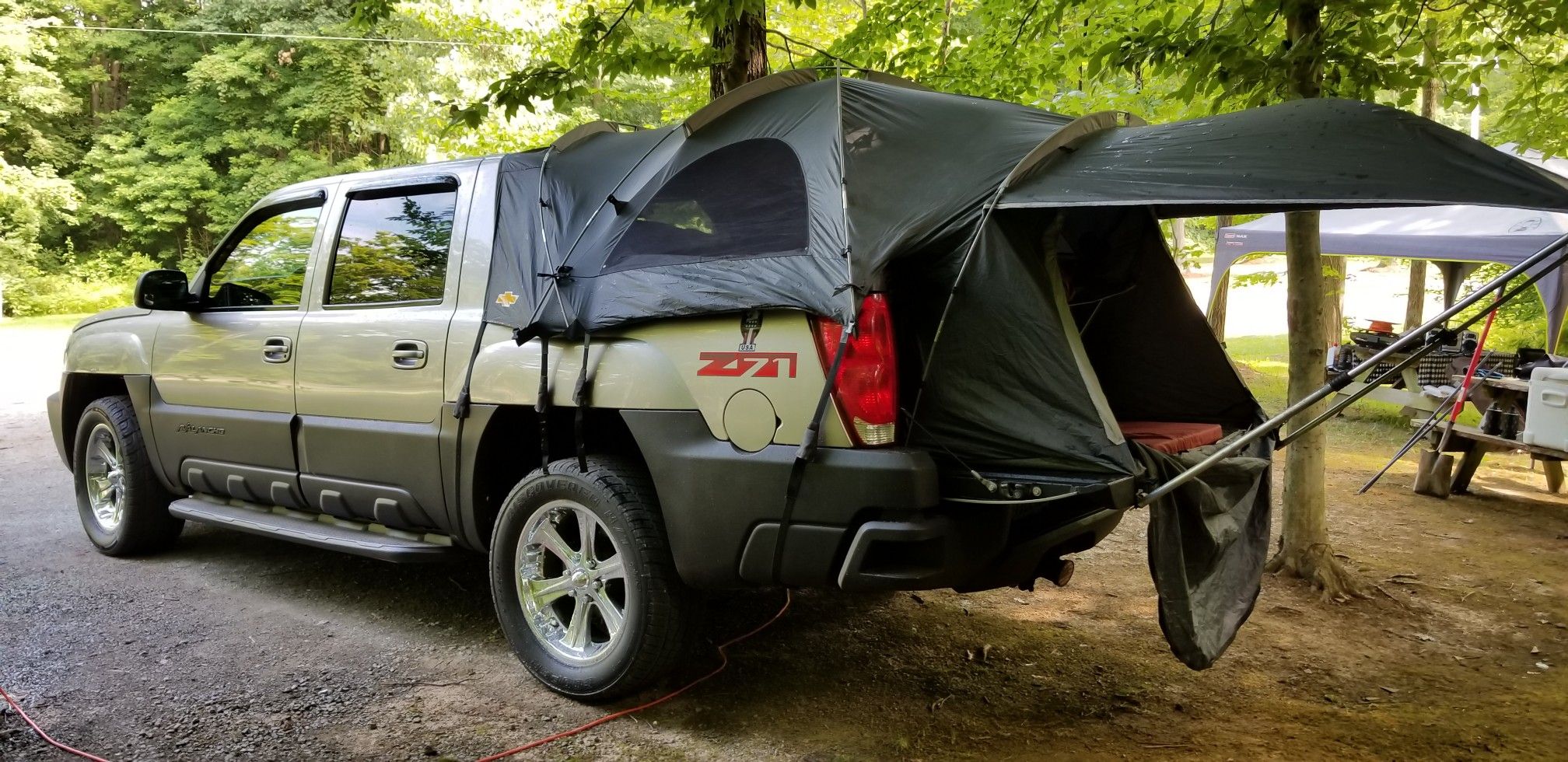 Original Chevy bowtie tent for Chevy avalanche w/ rain cover