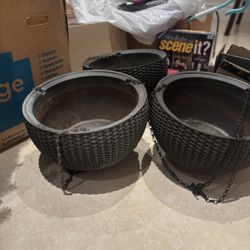 NEW Set of 3 Sturdy Resi Rattan Round Hanging Planter Baskets for Indoor and Outdoor Plants, 6 inch tall