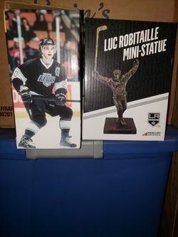 Luc Roitaille Los Angeles kings statue NO TRADES