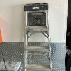 6ft Aluminum Ladder Husky 