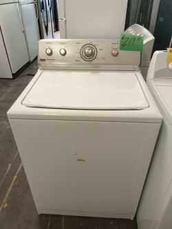 Maytag washing machine washer white super size heavy duty . Warranty . Delivery available . 2203 Fowler st . Ft. Myers 33901
