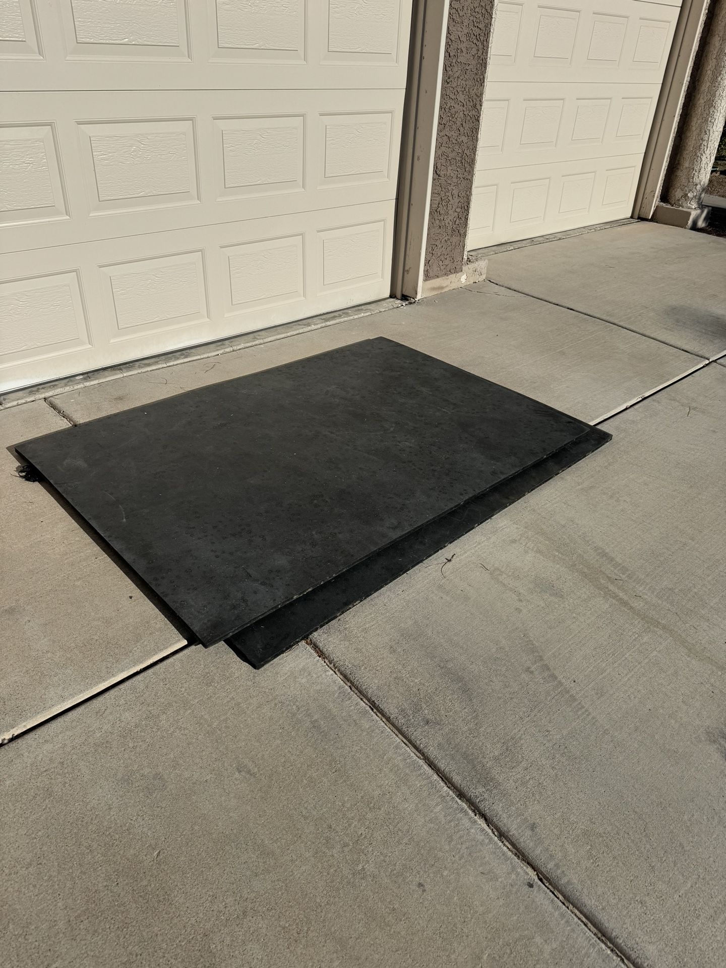 2 Heavy Duty Rubber Mats for Sale in Henderson, NV - OfferUp