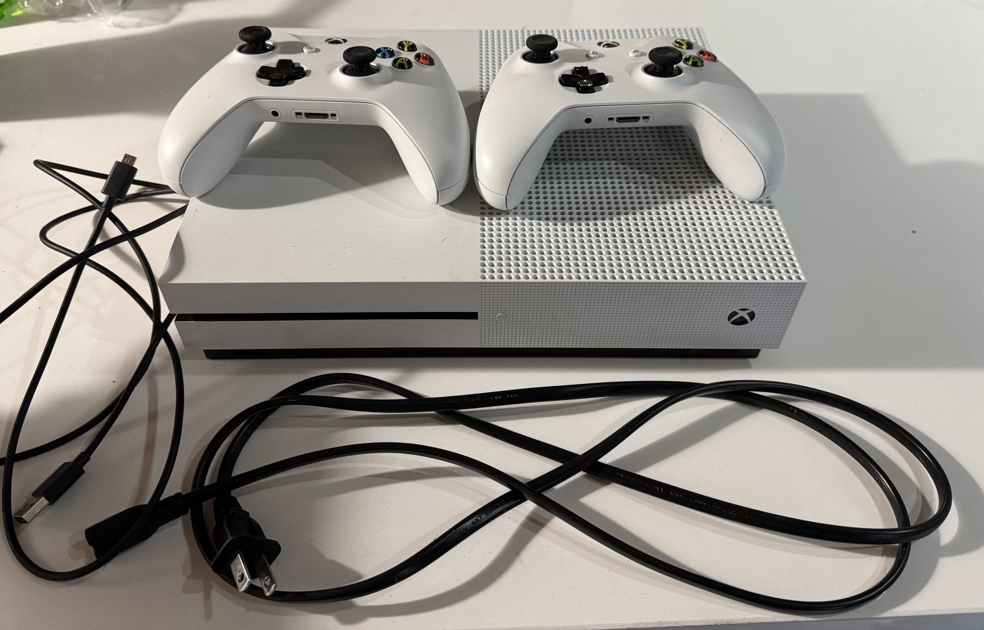 Xbox One S