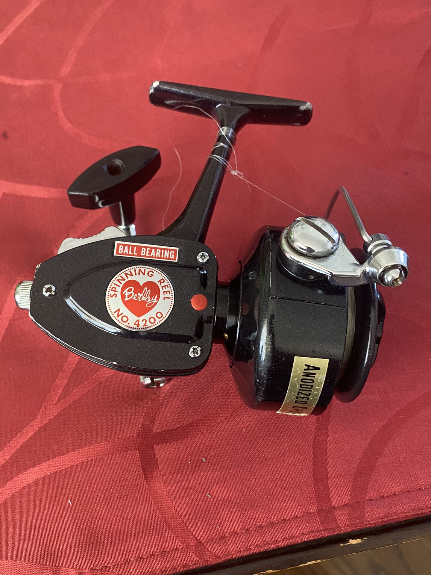 VINTAGE FISHING REEL 