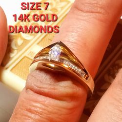 $460! Awesome Size 7 14k Gold Diamond Ring 