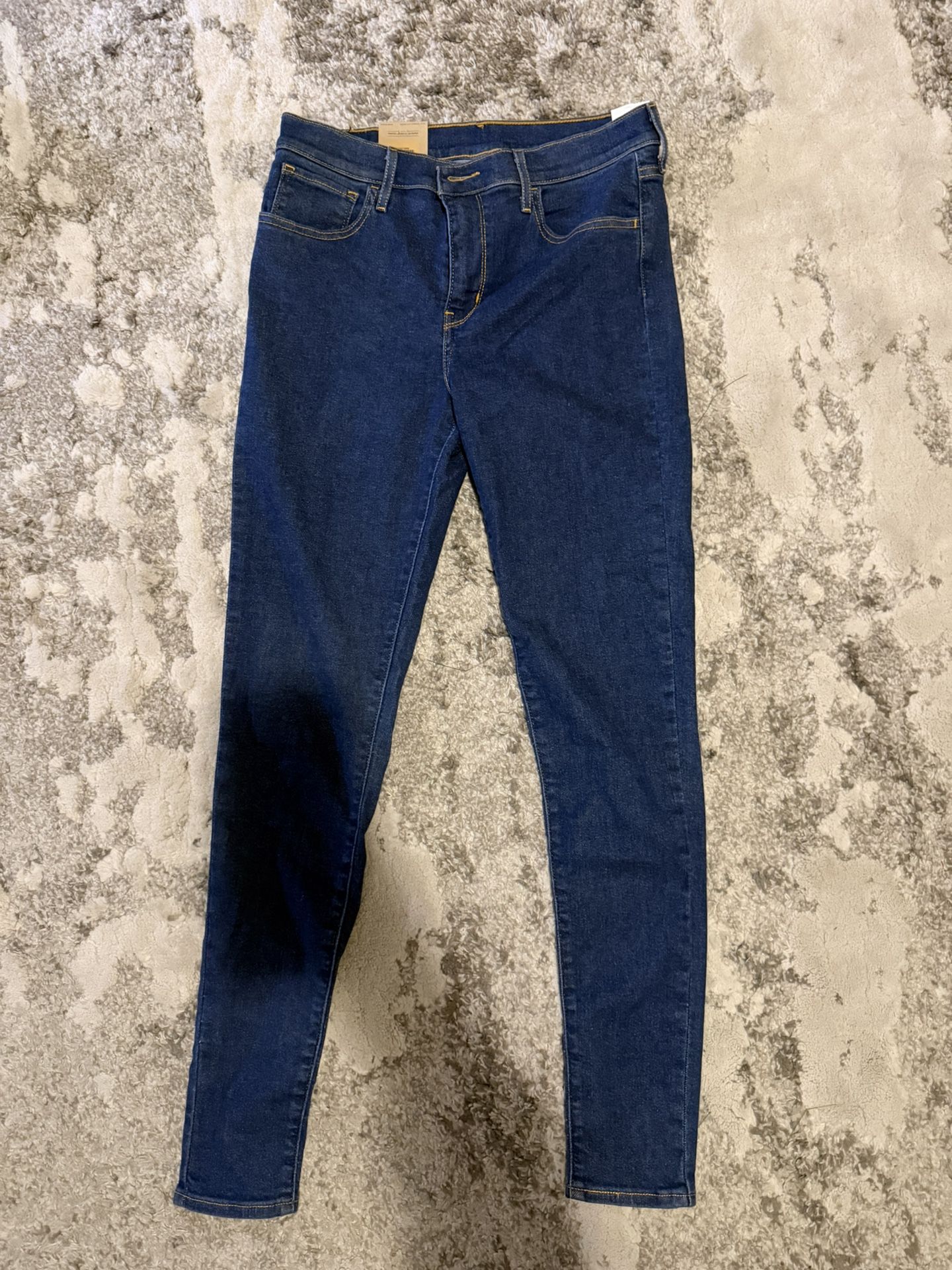 Brand New Levi’s 720 High-Rise Super Skinny Jeans