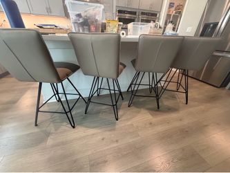 Set of 4 barstools