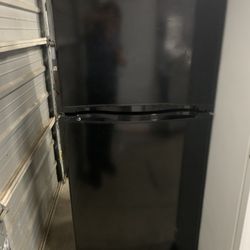 Medium Size Refrigerator 