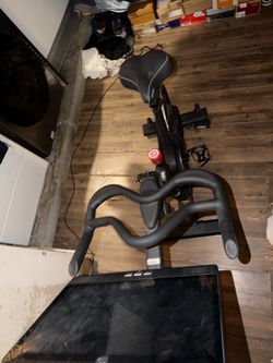 Echelon 4s+ Exercise bike