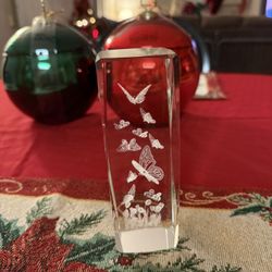 3D Etched Glass with Butterflies. 
