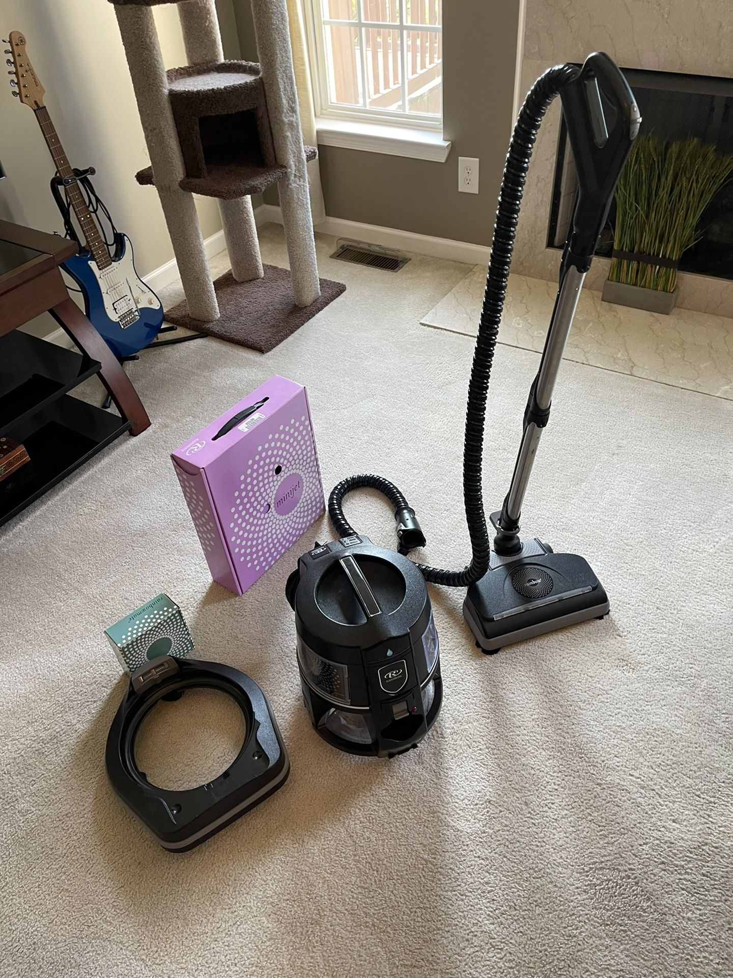 Rainbow Vacuum Cleaner E2 w/ Attachments