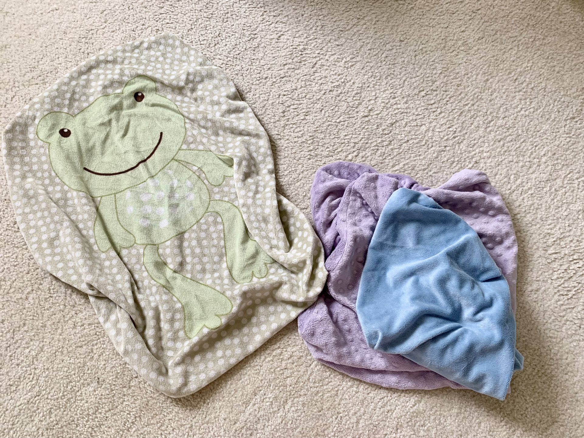 Like NEW changing table covers (all 3 for $12)