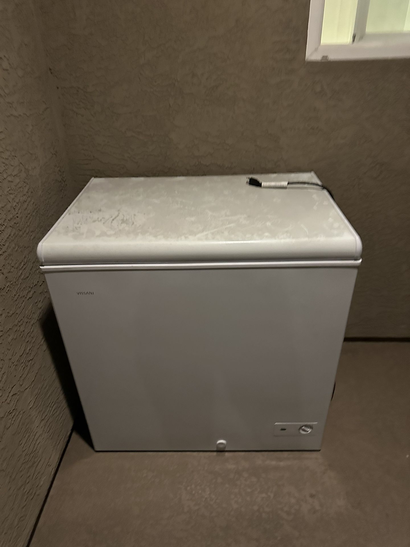 Vissani 7cu Deep Freezer