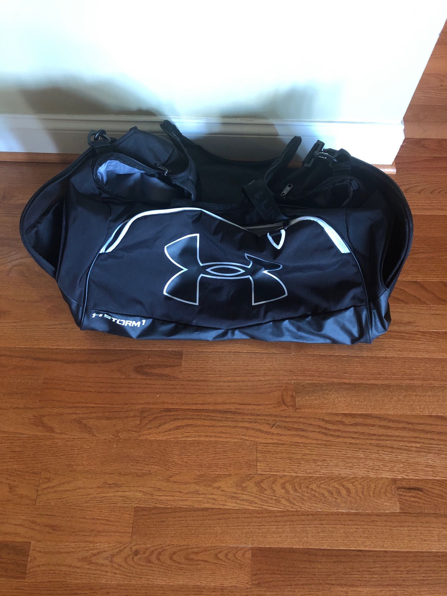 Under Armour sport gym bag with shoes compartment