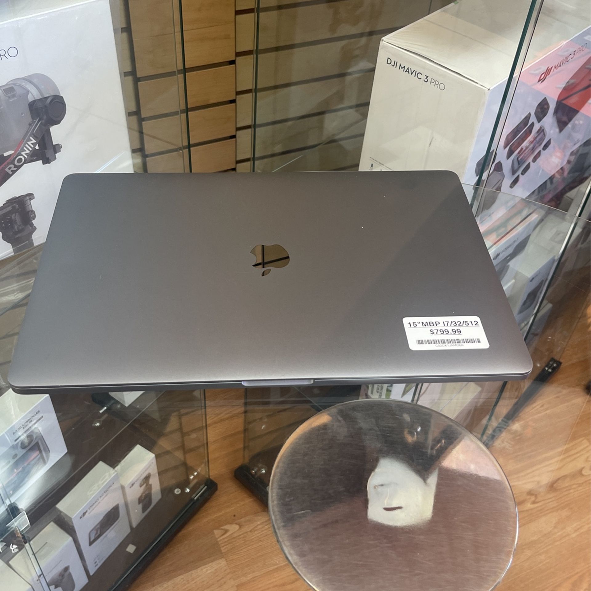 2019 15”MacBook Pro I7 32Ram 512SSD