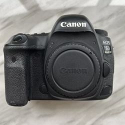 Canon EOS 5d Mark IV 30.4MP Digital Camera 