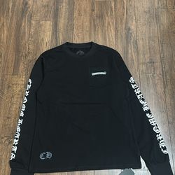 Chrome black n white sweater