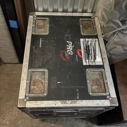 Heavy-Duty Rolling Flight Case / Road Case
