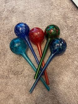 5 Glass watering bulbs