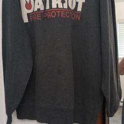 XL Men Sweatshirt....$10