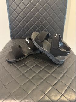 Toddler Boys Hurley black & white sandals - Size 9C