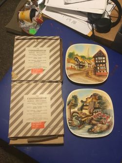 The Connoisseur series 2 Hand-Painted Three-Dimensional Picture Plaques