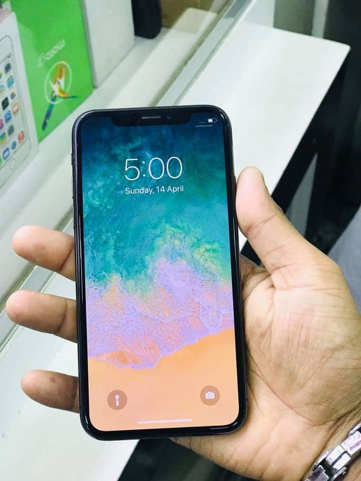 iPhone X, Factorý Únlocked.. Excellent Condition..