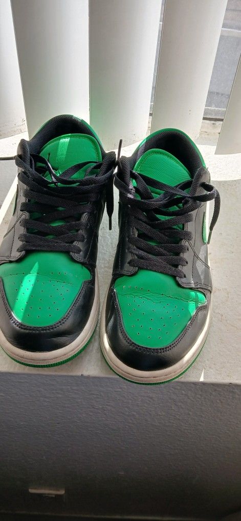 Jordan 1s Lucky Green