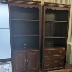 Pair Of Broyhill Wooden Bookcases 