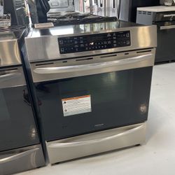 Frigidaire Gallery Stainless Steel 30” Front Control Induction Range With Air Fry
