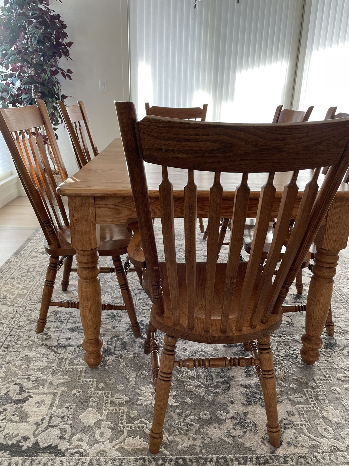Dining Room Table 6 Chair set 