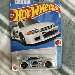 godzilla gtr skyline r32