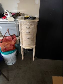 Vintage jewelry stand