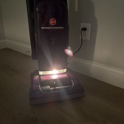 Hoover WindTunnel Lite Vacuum Cleaner *Vintage 2003*