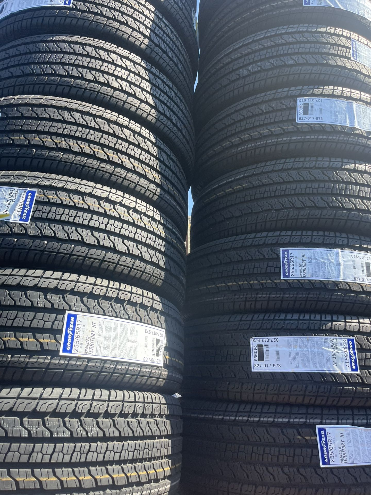 GOODYEAR 255/65R17 WRANGLER TERRITORY HT TIRE FOR SALE!!!!!