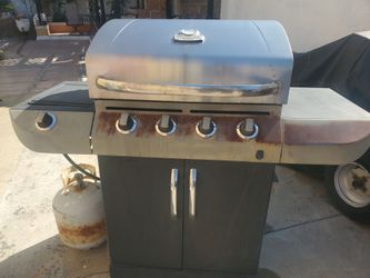 BBQ Grill  (Commercial Char-broil)
