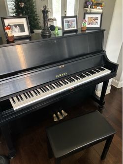 Piano Yamaha P22