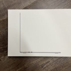 MacBook Air 15” M4 512GB Silver